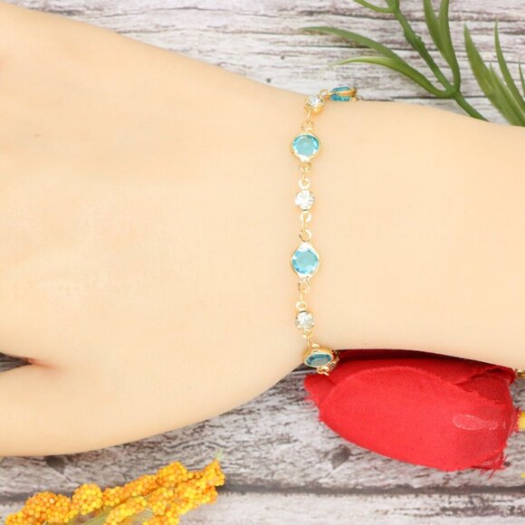 "Trendy Bracelet for Girls & Women – Cute, Adjustable & Gift-Ready | MLCRC1251 - Picture 4 of 10